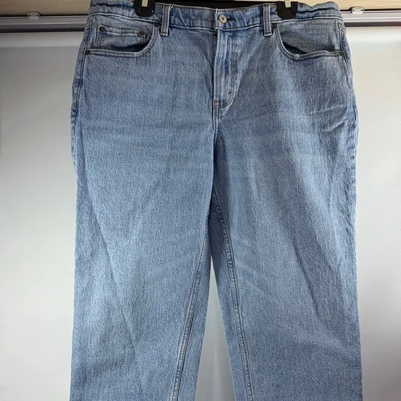 Abercrombie & Fitch Light Blue Women's The Straight Mid Rise - Picture 1 of 6